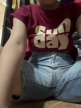 July-lovee online show from 04-24-26, 04:47