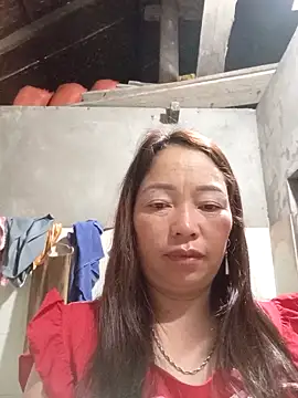 Snapshot of Yellow-pink chatting on 04-30-26, 11:20 Yellow-pink online show from 04-30-26, 11:20
