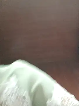 Yellow-pink online show from 04-10-26, 11:12