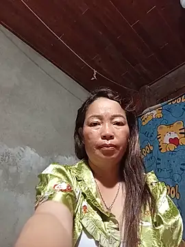 Snapshot of Yellow-pink chatting on 06-06-26, 10:48 Yellow-pink online show from 06-06-26, 10:48