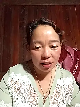 Snapshot of Yellow-pink chatting on 07-02-26, 12:22 Yellow-pink online show from 07-02-26, 12:22
