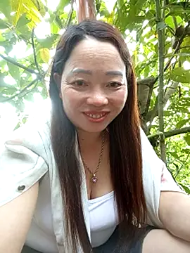 Snapshot of Yellow-pink chatting on 07-06-26, 10:44 Yellow-pink online show from 07-06-26, 10:44