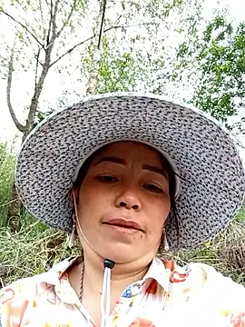 Yellow-pink online show from 04-12-26, 10:18