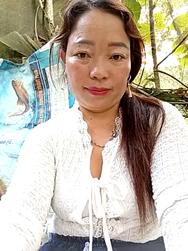 Snapshot of Yellow-pink chatting on 07-20-26, 10:22 Yellow-pink online show from 07-20-26, 10:22