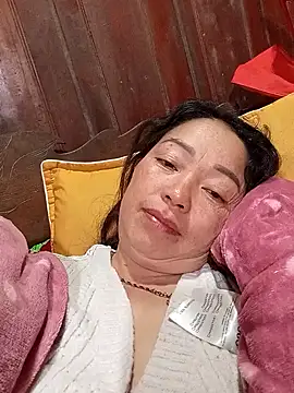 Yellow-pink online show from 03-24-26, 04:40