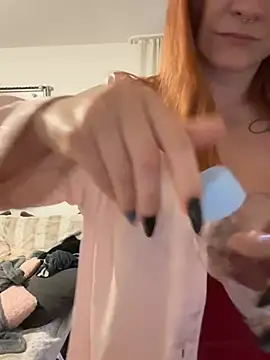 Fiebie licious  online show from 04-13-26, 04:16