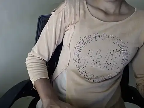 shreya sharma01 online show from 04-07-26, 05:09