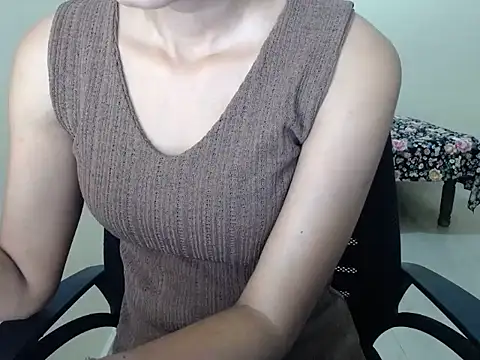 shreya sharma01 online show from 04-25-26, 04:59