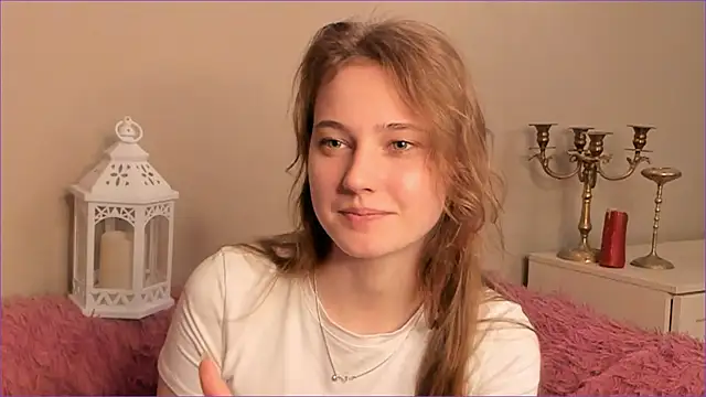 Snapshot of RubieHeiser chatting on 05-10-26, 09:46 RubieHeiser online show from 05-10-26, 09:46