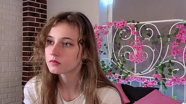 RubieHeiser online show from 04-08-26, 09:44