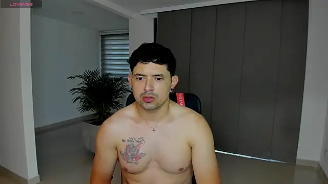 TroyeSavage online show from 03-12-26, 11:25