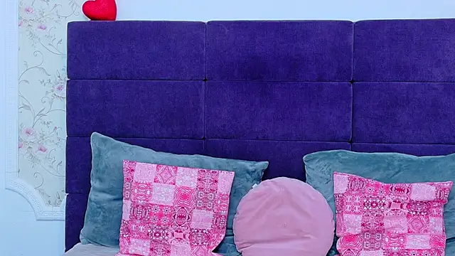 NataliaCroft online show from 04-20-26, 02:29