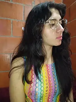 Snapshot of Amanda_x1 chatting on 05-27-26, 01:57 Amanda x1 online show from 05-27-26, 01:57