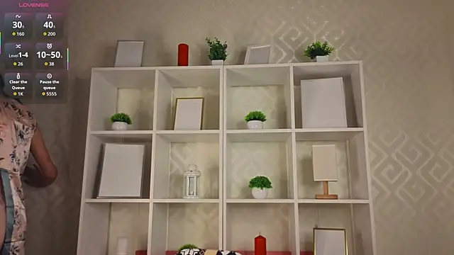 EsterCristofori online show from 04-19-26, 01:06