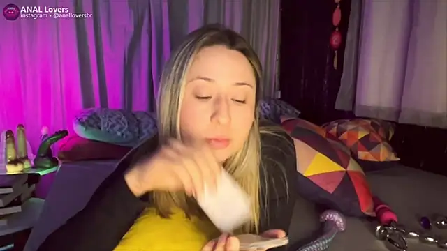 Snapshot of analloversbr chatting on 05-23-26, 01:26 analloversbr online show from 05-23-26, 01:26