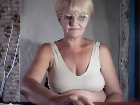 Snapshot of NikaGold455 chatting on 07-12-26, 10:27 NikaGold455 online show from 07-12-26, 10:27