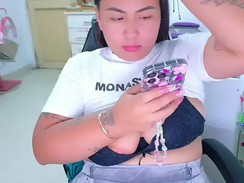 sexysofiaaa online show from 05-24-26, 09:15