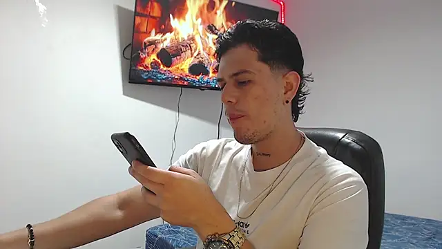 JUAN CAMILOXXX online show from 04-16-26, 03:51