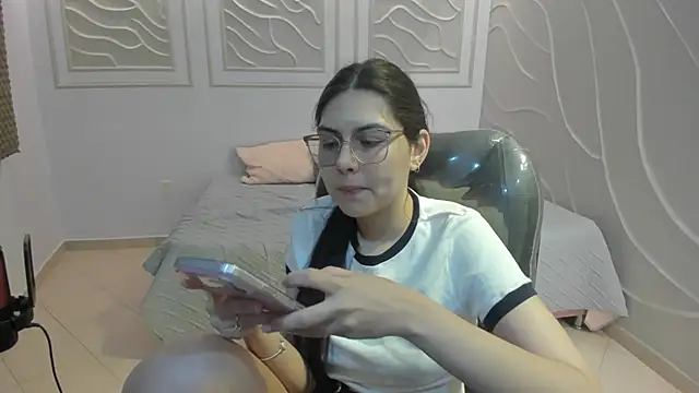 Cloebennet013 online show from 07-27-26, 03:13