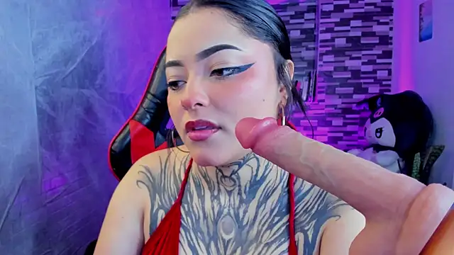 Snapshot of Sophiia_cherry chatting on 06-30-26, 07:58 Sophiia cherry online show from 06-30-26, 07:58