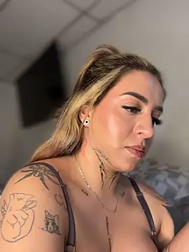 CarolQueen1  online show from 04-19-26, 06:10