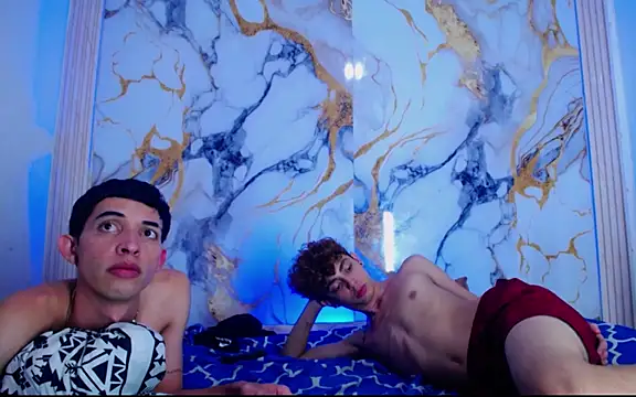 Desire Boys1 online show from 04-21-26, 01:42