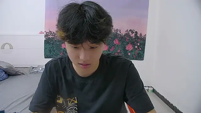 Snapshot of icecream-002 chatting on 04-27-26, 11:41 icecream-002 online show from 04-27-26, 11:41