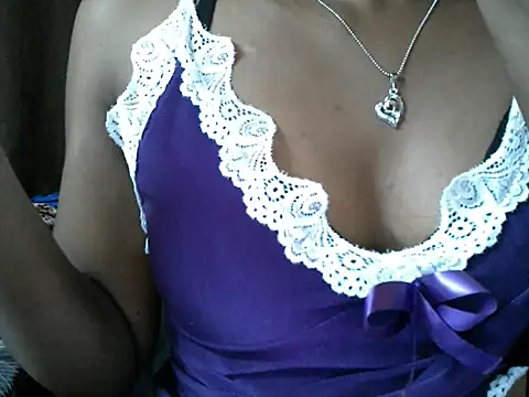 Couplehot00 online show from 03-27-26, 11:44