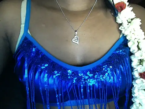 Couplehot00 online show from 03-31-26, 06:21