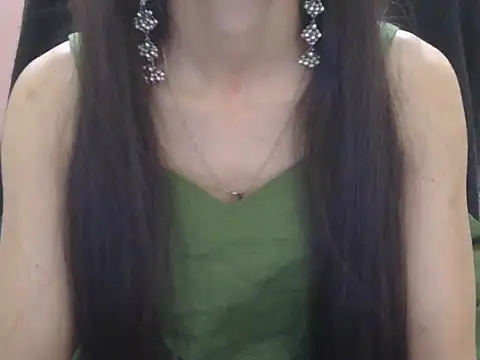 Snapshot of Lovely_Ananta chatting on 06-20-26, 04:56 Lovely Ananta online show from 06-20-26, 04:56