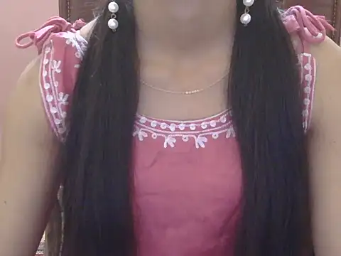 Snapshot of Lovely_Ananta chatting on 05-19-26, 04:36 Lovely Ananta online show from 05-19-26, 04:36