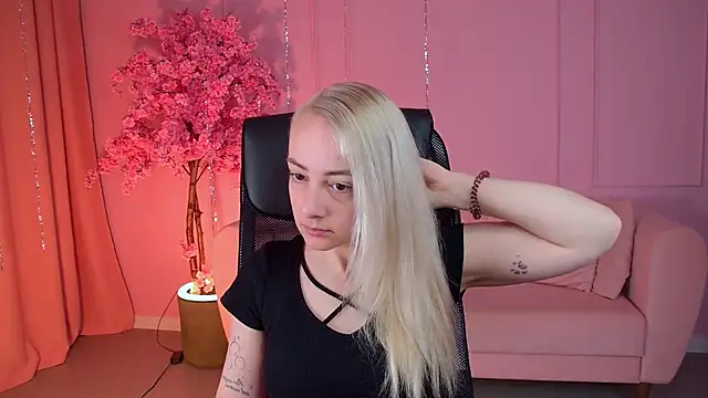 CarolMoor online show from 04-24-26, 09:11