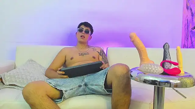 ThomasThundr online show from 04-14-26, 06:29