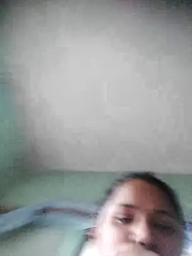 Snapshot of Mishti_Rai chatting on 05-13-26, 11:28 Mishti Rai online show from 05-13-26, 11:28