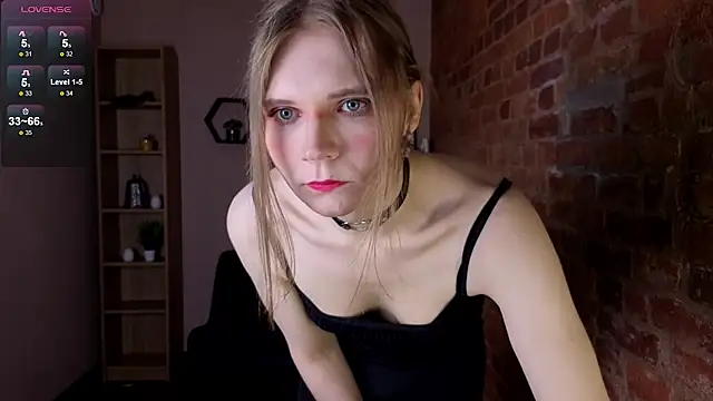 LoralAvery online show from 04-24-26, 09:39