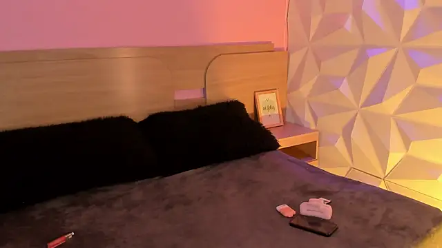 Snapshot of KittyVelve chatting on 07-11-26, 12:11 KittyVelve online show from 07-11-26, 12:11