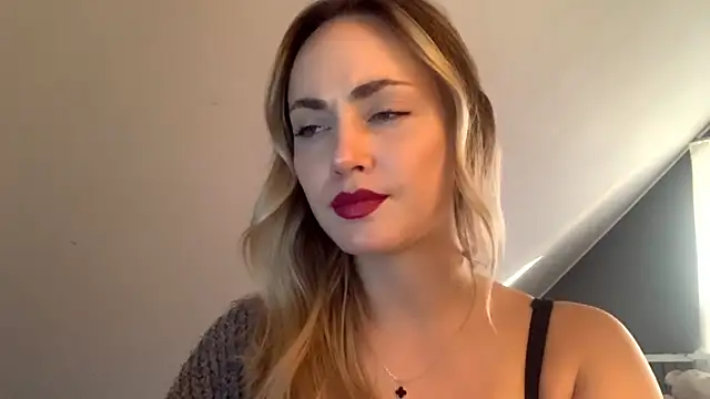 ScarlettSensitive online show from 03-18-26, 03:03