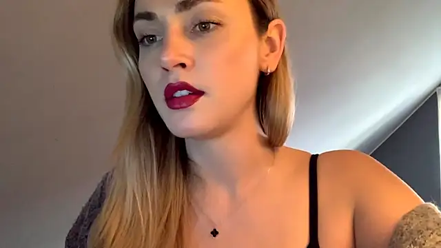 ScarlettSensitive online show from 03-17-26, 03:15