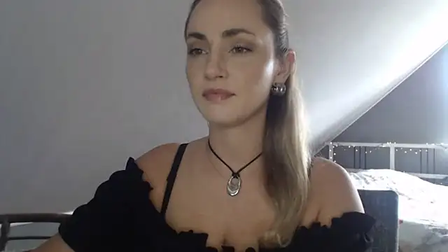 ScarlettSensitive online show from 06-15-26, 02:39