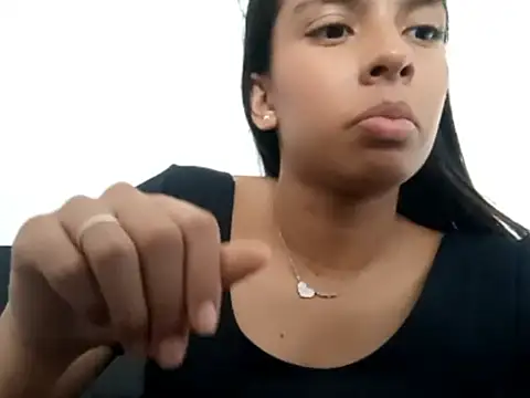 FloriaLuinstra online show from 03-11-26, 02:55