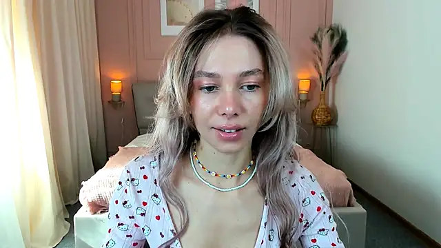 LuluAlis online show from 04-26-26, 12:57