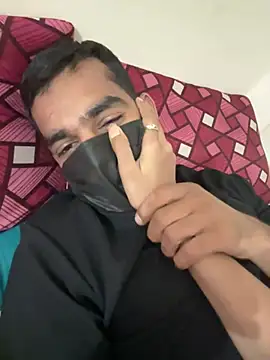 Snapshot of Manpreet057 chatting on 03-18-26, 12:41 Manpreet057 online show from 03-18-26, 12:41