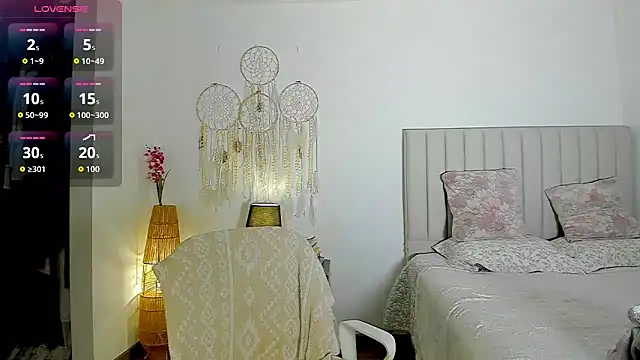 oliviialover online show from 06-23-26, 06:33