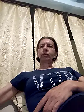 Snapshot of Tania9876 chatting on 06-11-26, 07:00 Tania9876 online show from 06-11-26, 07:00