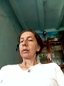 Snapshot of Tania9876 chatting on 05-15-26, 08:23 Tania9876 online show from 05-15-26, 08:23