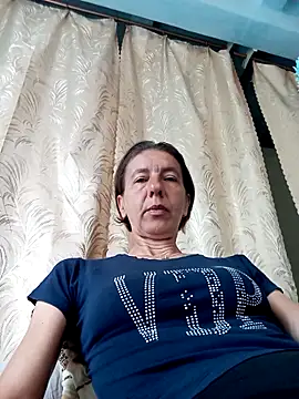 Snapshot of Tania9876 chatting on 06-07-26, 06:40 Tania9876 online show from 06-07-26, 06:40