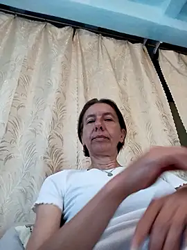 Snapshot of Tania9876 chatting on 06-14-26, 06:36 Tania9876 online show from 06-14-26, 06:36