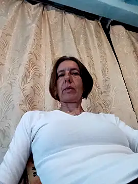 Snapshot of Tania9876 chatting on 06-12-26, 04:16 Tania9876 online show from 06-12-26, 04:16