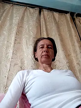 Snapshot of Tania9876 chatting on 05-31-26, 06:41 Tania9876 online show from 05-31-26, 06:41