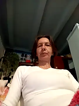 Snapshot of Tania9876 chatting on 05-18-26, 07:07 Tania9876 online show from 05-18-26, 07:07